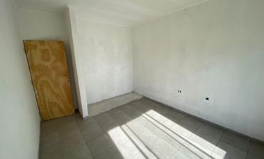 En venta casa en construccion, dos dormitorios, un baÃ±o,  zona Parque Gazzano !