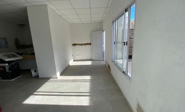 En venta casa en construccion, dos dormitorios, un baÃ±o,  zona Parque Gazzano !