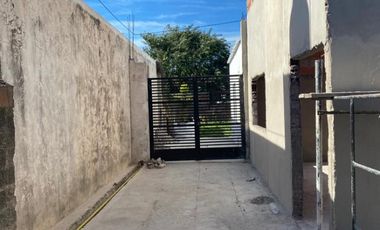En venta casa en construccion, dos dormitorios, un baÃ±o,  zona Parque Gazzano !