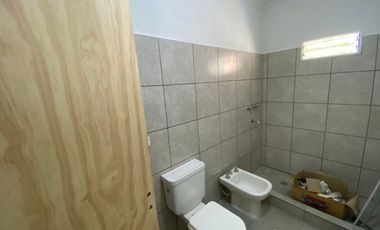 En venta casa en construccion, dos dormitorios, un baÃ±o,  zona Parque Gazzano !