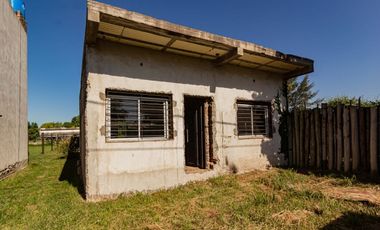 OPORTUNIDAD! RETASADO A 400 metros del cruce de la Ruta 9 y la A012 Lote con casa en construcciÃ³n