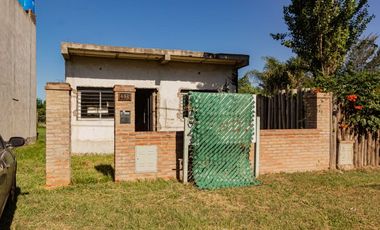 OPORTUNIDAD! RETASADO A 400 metros del cruce de la Ruta 9 y la A012 Lote con casa en construcciÃ³n