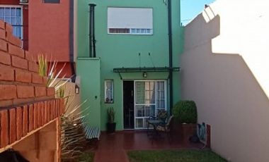 Venta triplex 4 ambientes, Villa Lugano