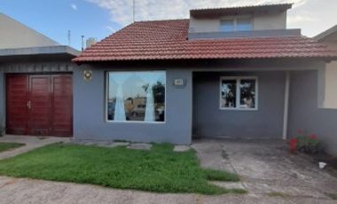 VENTA HERMOSO CHALET EN EL BARRIO SANTA ELENA