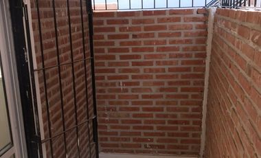 DOS AMBIENTES EN ALQUILER (SIN COCHERA) PLANTA BAJA COMPLEJO CALLE ALEM 4338 JOSE C PAZ