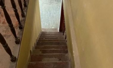 Venta excelente casa en 2 Plantas con 3 baÃ±os, fondo, jardÃ­n y cochera