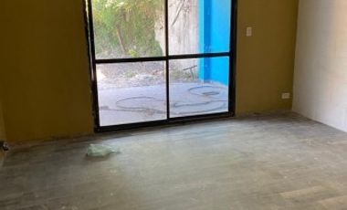 Venta excelente casa en 2 Plantas con 3 baÃ±os, fondo, jardÃ­n y cochera