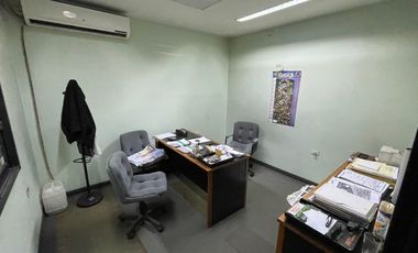 En venta | Fabrica / Edificio / fabrica con oficinas | MorÃ³n