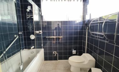 Departamento en venta, 2do piso en Urb. Gabriela Marina – Sector Ana Luisa, comodidad y seguridad AH