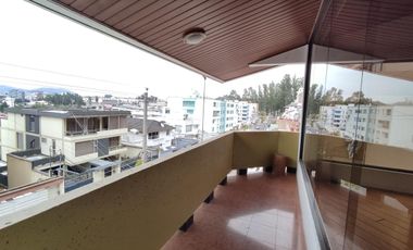 Departamento en venta, 2do piso en Urb. Gabriela Marina – Sector Ana Luisa, comodidad y seguridad AH
