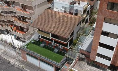 Departamento en venta, 2do piso en Urb. Gabriela Marina – Sector Ana Luisa, comodidad y seguridad AH