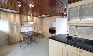 Departamento en venta, 2do piso en Urb. Gabriela Marina – Sector Ana Luisa, comodidad y seguridad AH