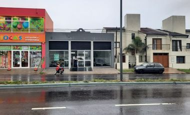 En venta local comercial zona Ramirez Sur !