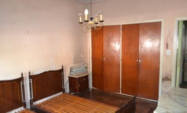 VENTA/PERMUTA CHALET BALCARCE