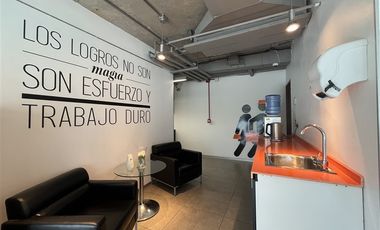 Oficina en Arriendo en Av. Las Condes / Las Tranqueras
