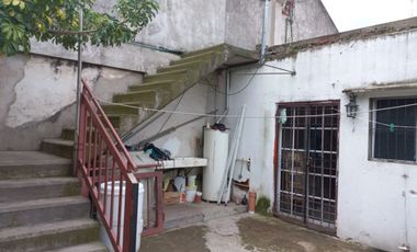 EXCELENTE CASA DE CATEGORÃA VENDO EN  BÂ° C. SATELITE - MORENO IMPERDIBLE (AUT.336)