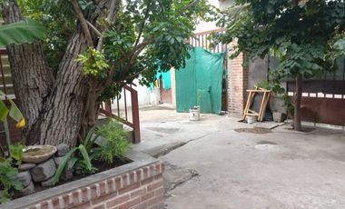 EXCELENTE CASA DE CATEGORÃA VENDO EN  BÂ° C. SATELITE - MORENO IMPERDIBLE (AUT.336)