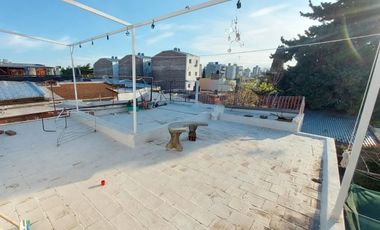 VENTA - CASA 2 HABITACIONES - ZONA BOULEVARES