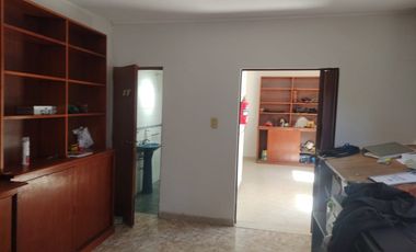 VENTA EXCLUSIVA OFICINAS + GALPON SOBRE AV ZANNI