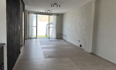 Casa en renta en Villas San Fernando, Calimaya.