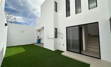 CASA EN PRIVADA CON ALBERCA en zona Walmart Muñoz – San Luis Potosí