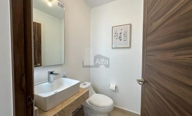 CASA EN PRIVADA CON ALBERCA en zona Walmart Muñoz – San Luis Potosí