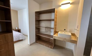 CASA EN PRIVADA CON ALBERCA en zona Walmart Muñoz – San Luis Potosí