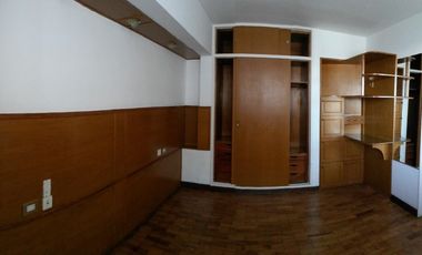En venta semipiso zona parque !