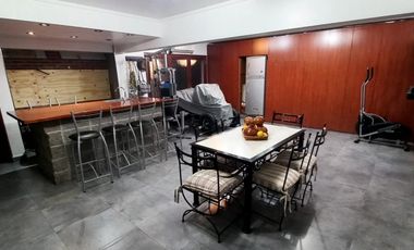 CASA MINIMALISTA. GONZALEZ CHAVES AL 2500