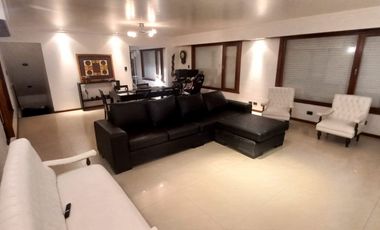 CASA MINIMALISTA. GONZALEZ CHAVES AL 2500