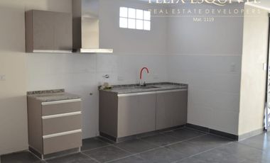 VENTA - CASA 1 Y 2 HABITACIONES A ESTRENAR - RUTA 11