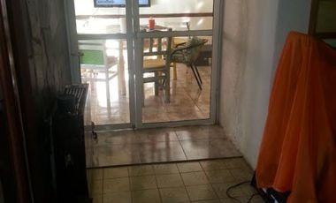 CHALET 5 AMBIENTES EN LOTE PROPIO. PARQUE LURO