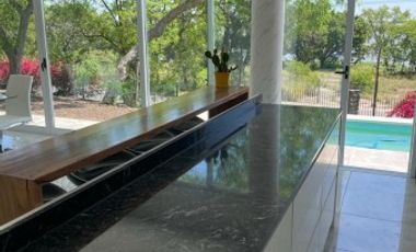 SE VENDE CASA A ESTRENAR PUERTO URQUIZA