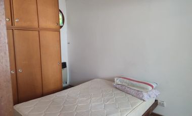 RETASADO ! IMPERDIBLE OPORTUNIDAD VENDO CASA A METROS DE LA PLAZA DE MAYO Y PEATONAL APTA CREDITO