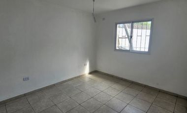 Se vende casa a estrenar zona Churrarin y Circunvalacion