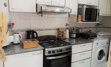 Duplex de 3 Ambientes con Patio y Cochera.