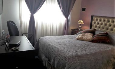 Duplex de 3 Ambientes con Patio y Cochera.