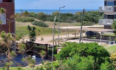 DEPARTAMENTO EN ALQUILER TEMPORARIO 3 AMB, A 70 MTS DE LA PLAYA.COCHERA CUBIERTA.PINAMAR-