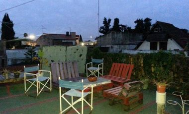 Casa 4 Ambientes con Doble Cochera Cubierta