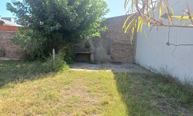 (AUT 358) BARRIO SAN JOSE, MORENO. EXCELENTE VIVIENDA CON TERRENO Y ESCRITURA (TODOS LOS SERVICIOS)