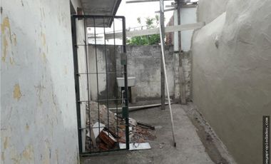 Casa a reciclar en venta