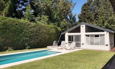 Casa a la venta en Country Las Lajas!
