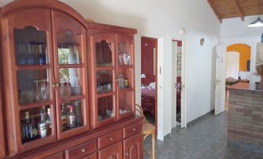 Magnifica Casa Sobre Lote Multifamiliar - 1 1/2 Cuadra de La Playa