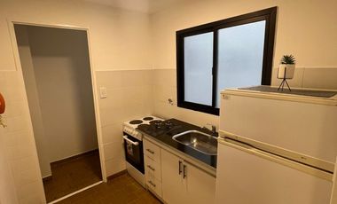 DEPARTAMENTO 2 AMB CONTRAFRENTE, CON COCHERA - ZONA: PLAZA ESPANA