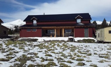 Moto parador en Ruta 40 San MartÃ­n de los Andes