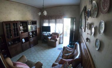 VENTA: CASA DE 2 DORMITORIOS EN SANTA ROSA, BARRIO NUESTRA SEÃORA DE LUJAN