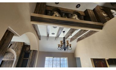 ¡Gran oportunidad! Casa con terreno amplio en Coatepec Harinas