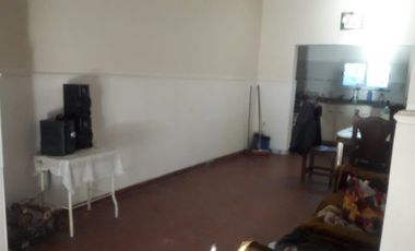 CASA DE 3 AMBIENTES EN VENTA EN  LANÃS