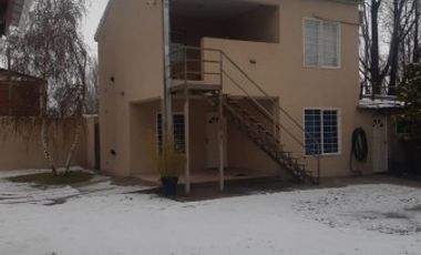 Se vende COMPLEJO de 7 departamentos - PLOTTIER