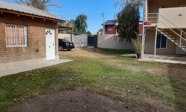 Se vende COMPLEJO de 7 departamentos - PLOTTIER
